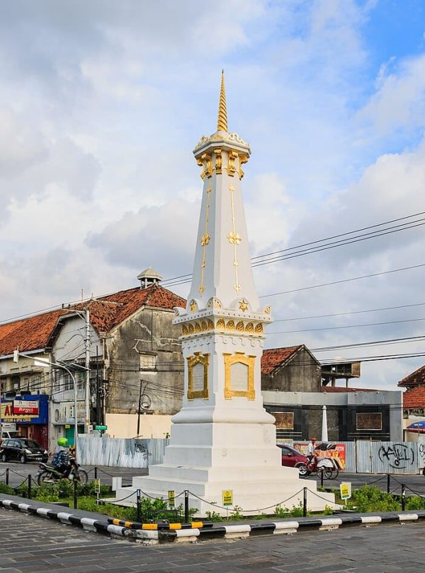 Yogyakarta_Indonesia_Tugu-Yogyakarta-02